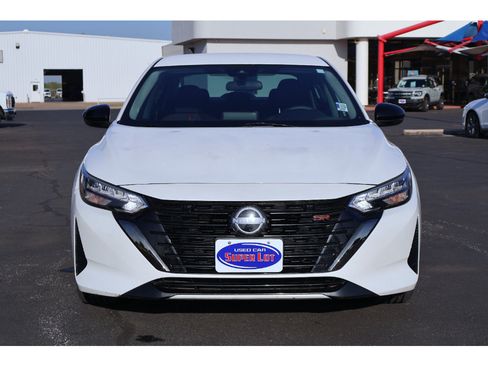 Used 2024 Nissan Sentra SR FWD image 9