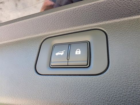 New 2026 Nissan Armada Platinum w/ Convenience Package image 11