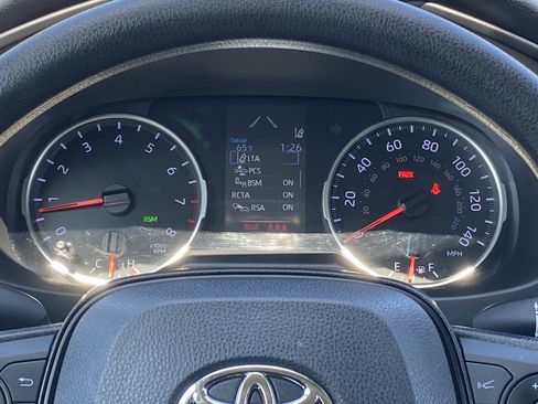 Certified 2022 Toyota RAV4 LE image 19