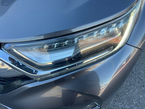 Used 2018 Honda CR-V Touring image 10