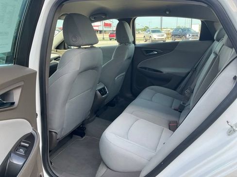 Used 2025 Chevrolet Malibu LT FWD image 27