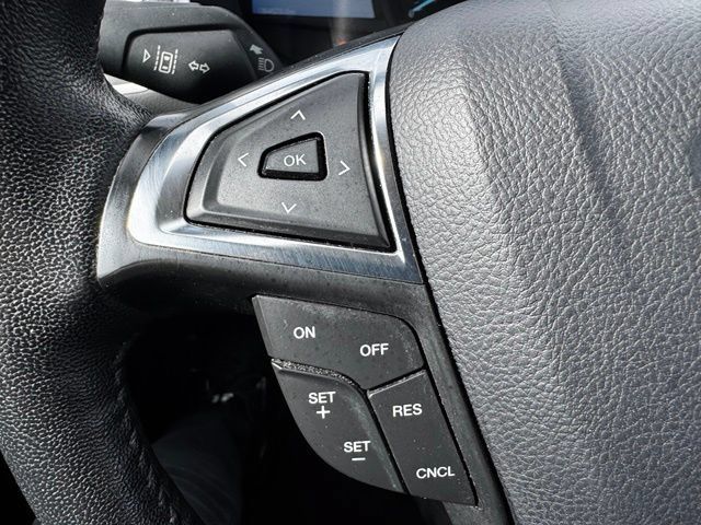 Used 2024 Ford Edge SEL AWD/4WD image 23