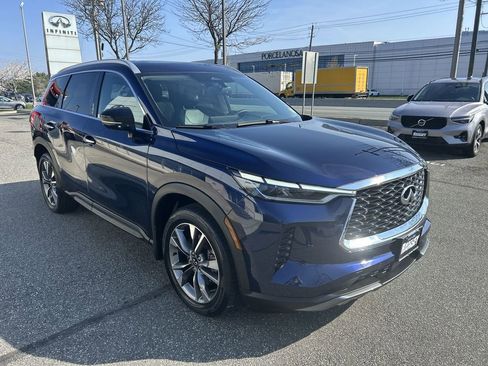 Certified 2022 INFINITI QX60 Luxe w/ Cargo Package image 2