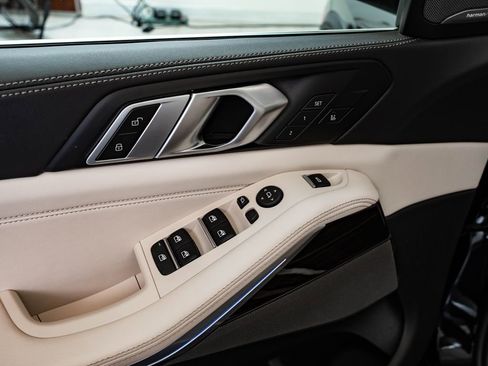 Used 2024 BMW X5 xDrive40i w/ Premium Package image 27