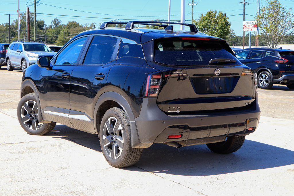 Used 2026 Nissan Kicks SV w/ Cold Weather Package AWD/4WD image 2