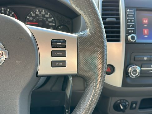 Certified 2019 Nissan Frontier SV image 16