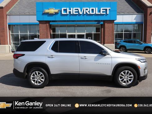 Used 2022 Chevrolet Traverse LS AWD/4WD image 1