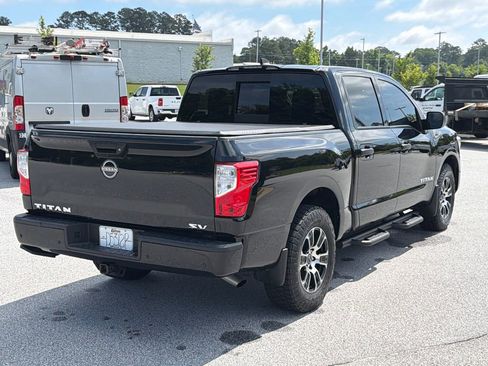 Used 2023 Nissan Titan SV w/ SV Convenience Package RWD image 7