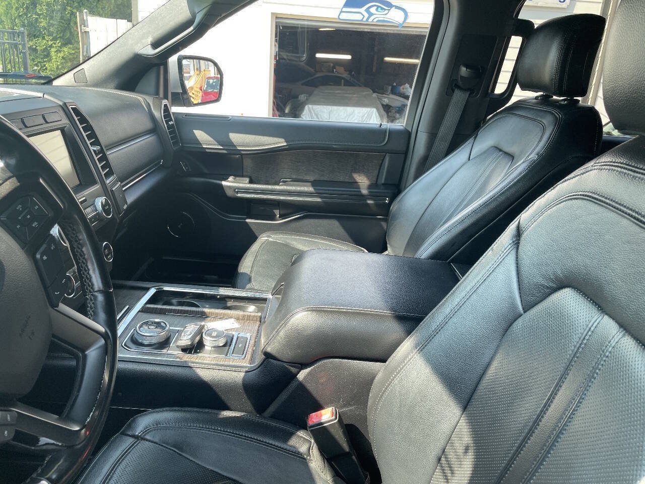 Used 2019 Ford Expedition Max Limited AWD/4WD image 5