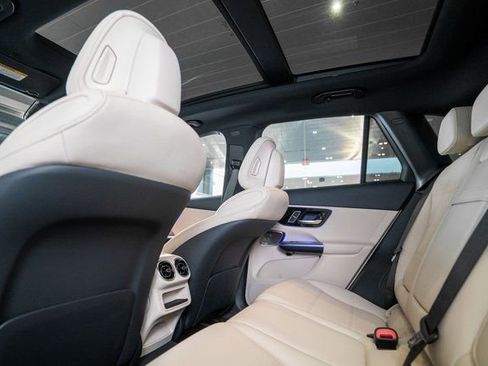 New 2026 Mercedes-Benz GLC 300 4MATIC image 13