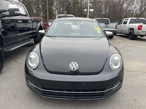 Used 2013 Volkswagen Beetle Turbo Fender image 2
