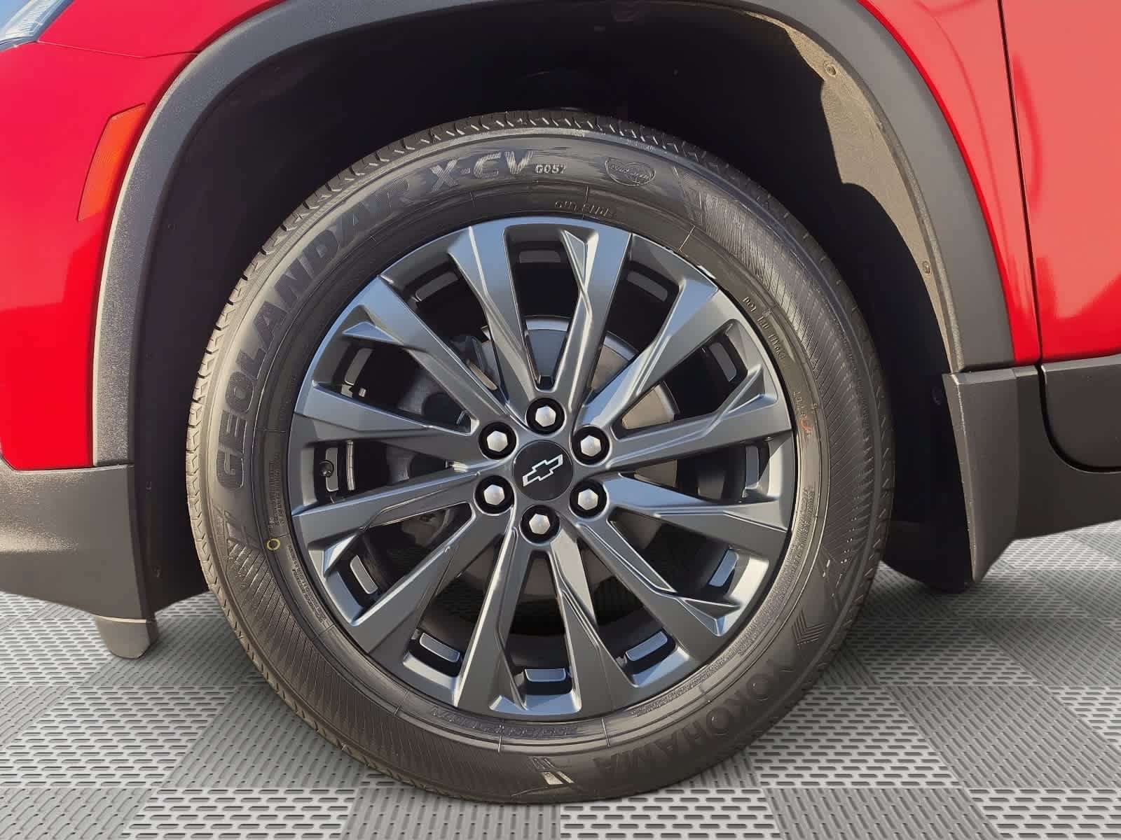 Used 2023 Chevrolet Traverse RS w/ LPO, Floor Liner Package AWD/4WD image 12