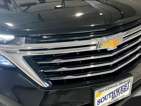 Used 2023 Chevrolet Equinox Premier AWD/4WD image 32