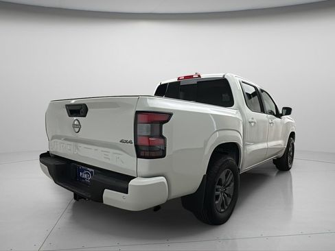 Used 2025 Nissan Frontier SV w/ SV Convenience Package AWD/4WD image 6