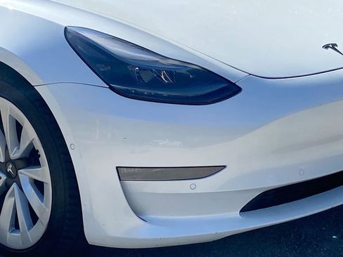 Used 2022 Tesla Model 3 Long Range image 18