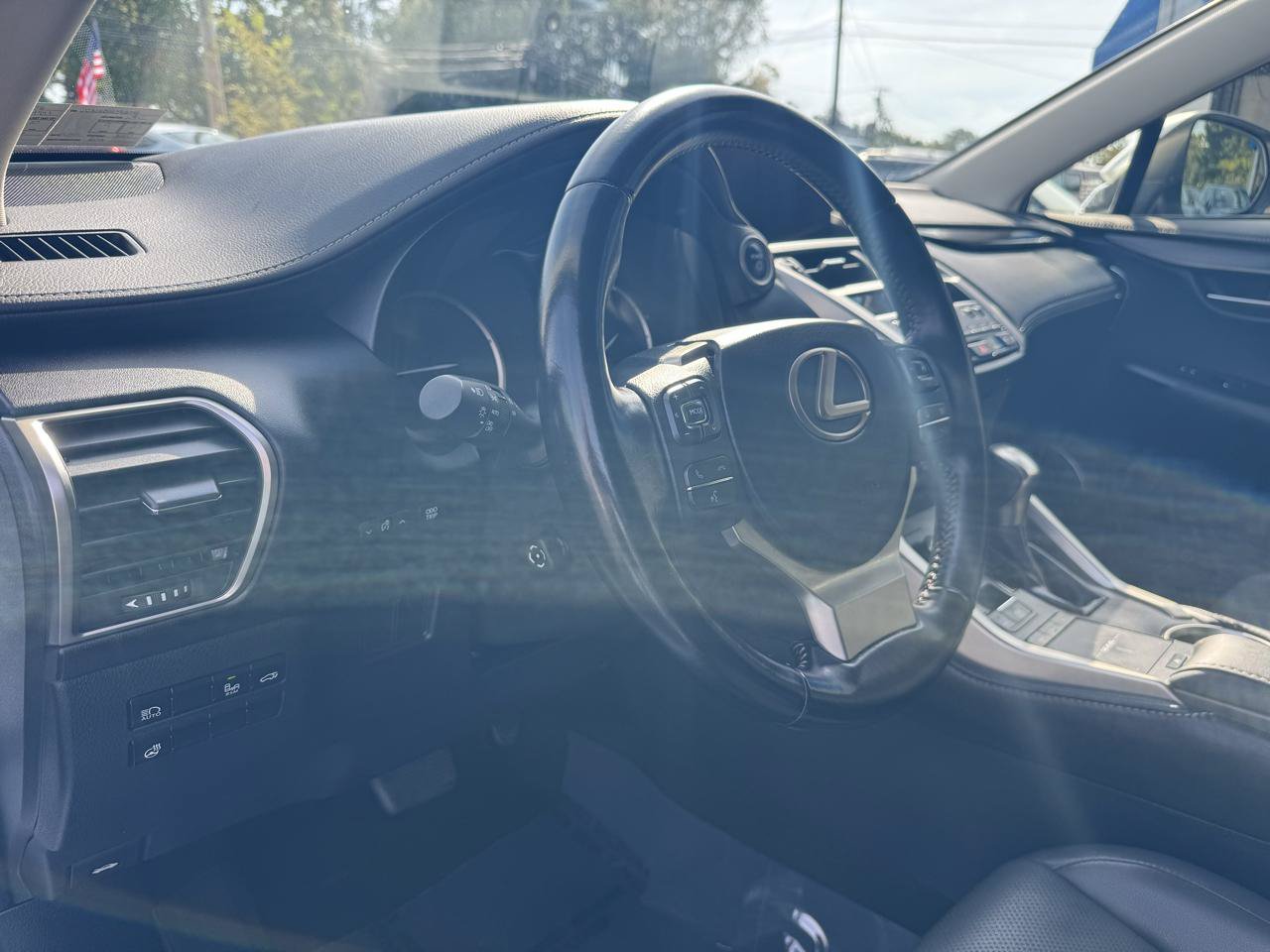Used 2018 Lexus NX 300h AWD w/ Premium Package image 11