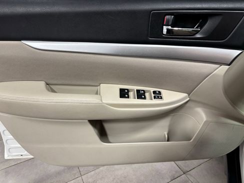 Used 2014 Subaru Outback 2.5i Premium image 18
