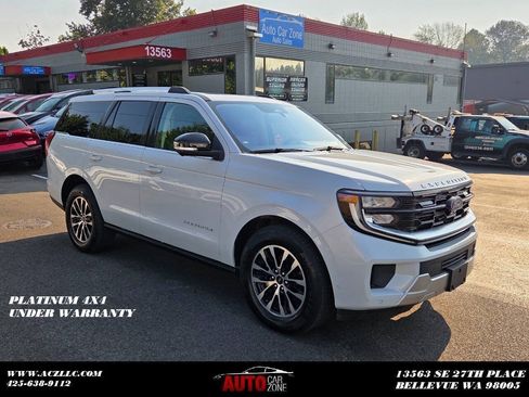 Used 2025 Ford Expedition Platinum AWD/4WD image 1