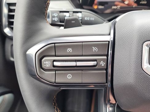 New 2026 GMC Acadia AT4 w/ Luxury Package AWD/4WD image 21