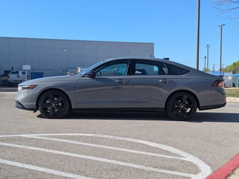 Used 2025 Honda Accord Sport image 6
