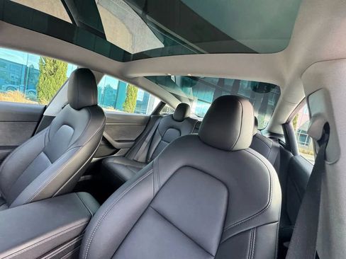 Used 2023 Tesla Model 3 Standard Range RWD image 10