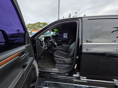 Used 2024 GMC Sierra 2500 Denali w/ Technology Package AWD/4WD image 9