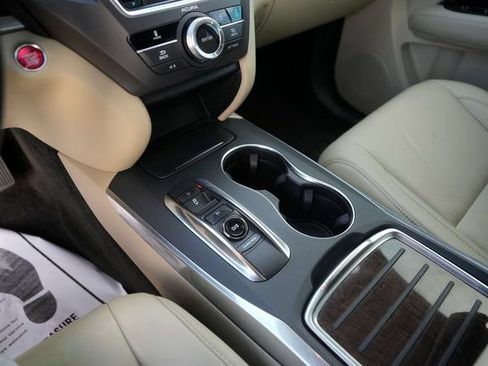 Used 2017 Acura MDX SH-AWD image 28