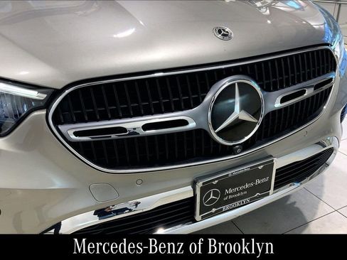 Certified 2023 Mercedes-Benz GLC 300 4MATIC image 33