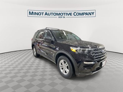 Used 2023 Ford Explorer XLT w/ Equipment Group 202A AWD/4WD image 2