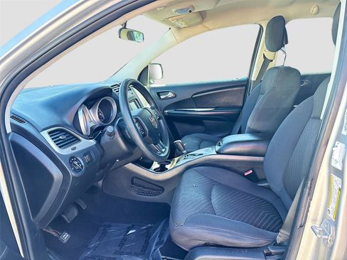 Used 2013 Dodge Journey SXT w/ Flexible Seating Group image 12