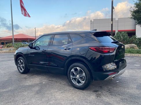 Used 2025 Chevrolet Blazer LT FWD image 6