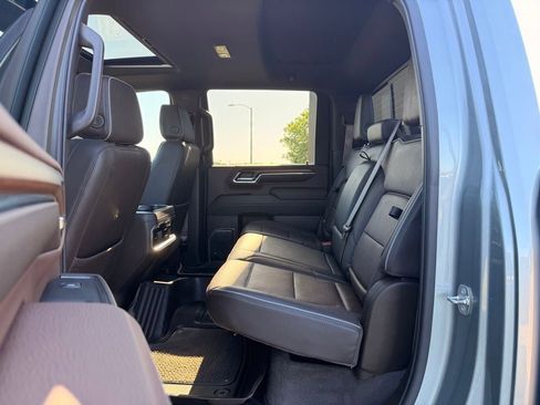 Used 2024 GMC Sierra 3500 Denali w/ Denali Reserve Package AWD/4WD image 32