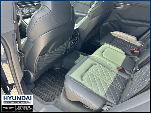 Used 2024 Audi SQ8 Prestige AWD/4WD image 23