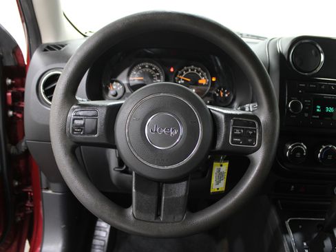 Used 2017 Jeep Patriot Sport image 6