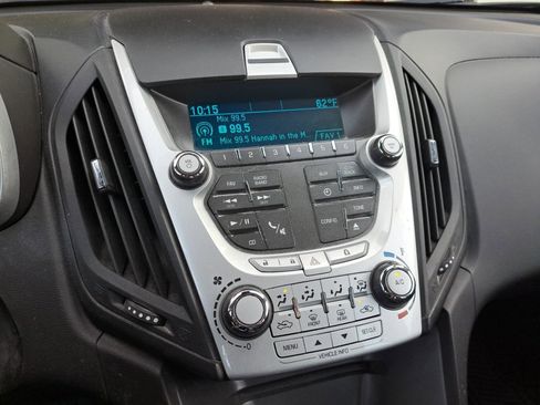 Used 2013 Chevrolet Equinox LS image 25