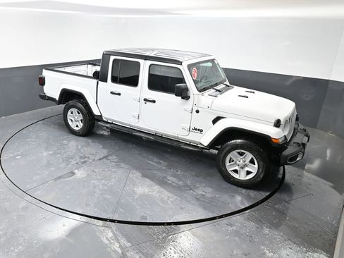Used 2022 Jeep Gladiator Sport image 42