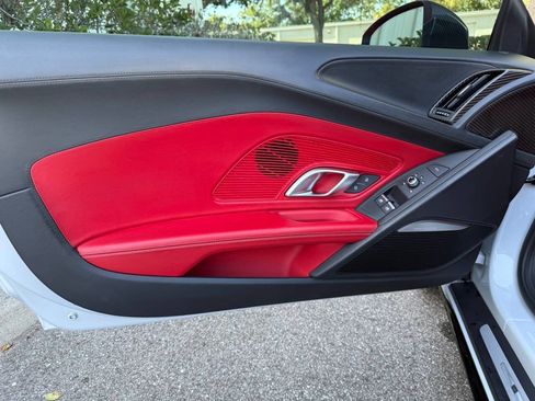 Used 2020 Audi R8 V10 w/ Carbon Exterior Package AWD/4WD image 23