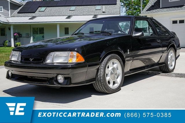 Used 1993 Ford Mustang Cobra RWD image 1