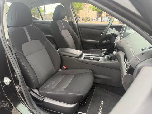 Used 2021 Nissan Sentra SV FWD image 14