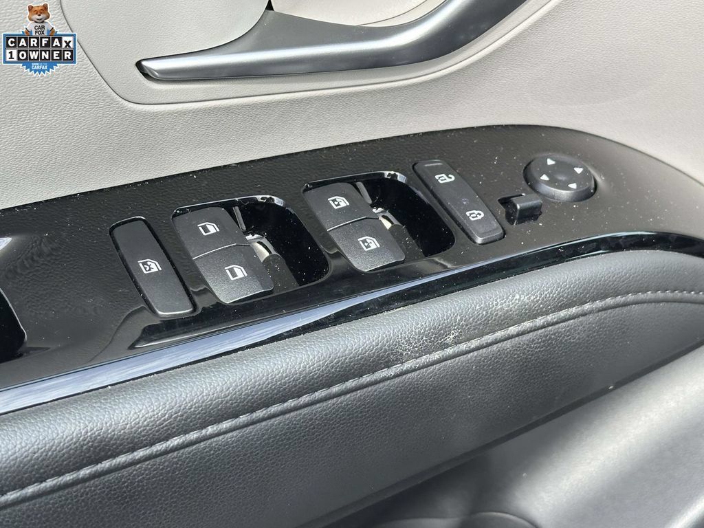 Used 2024 Hyundai Tucson Limited AWD/4WD image 16