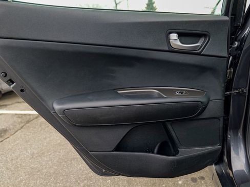 Used 2019 Kia Optima S w/ S Panoramic Sunroof Package image 25