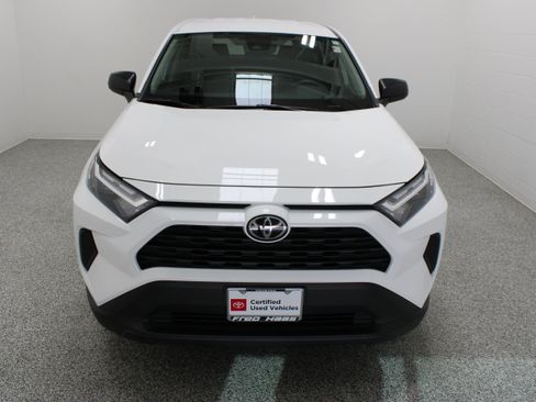 Used 2023 Toyota RAV4 LE FWD image 3
