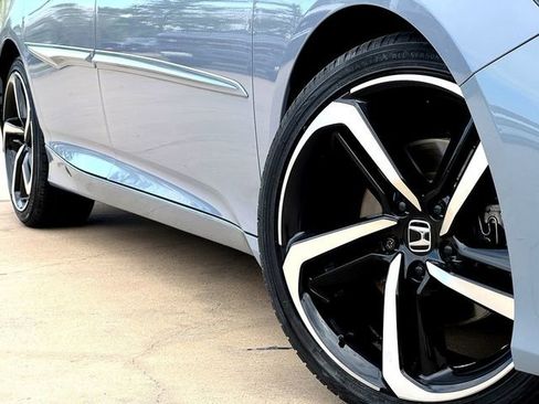 Used 2022 Honda Accord Sport image 6
