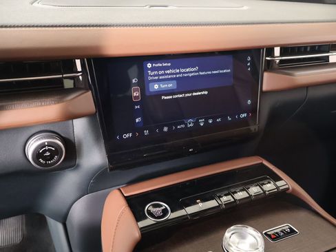 New 2026 Lincoln Navigator L Reserve AWD/4WD image 6