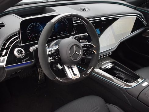 New 2026 Mercedes-Benz E 53 AMG e 4MATIC Sedan image 18