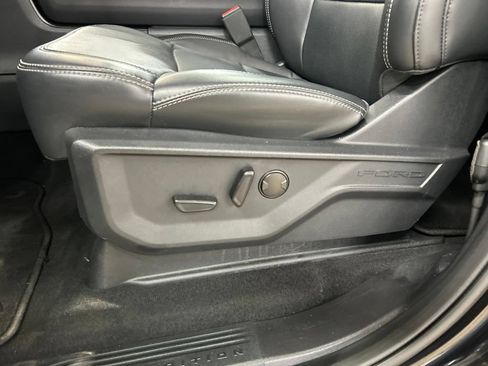 Used 2025 Ford Expedition Max Platinum AWD/4WD image 12
