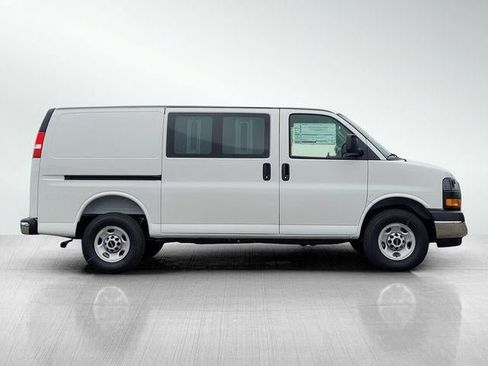 New 2026 GMC Savana 2500 w/ Driver Convenience Package RWD image 3