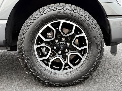 Used 2022 Ford F150 XLT w/ Equipment Group 302A High image 14