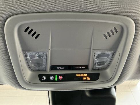 Used 2023 Chevrolet Malibu LT image 17