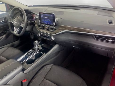 Used 2023 Nissan Altima 2.5 SV image 28
